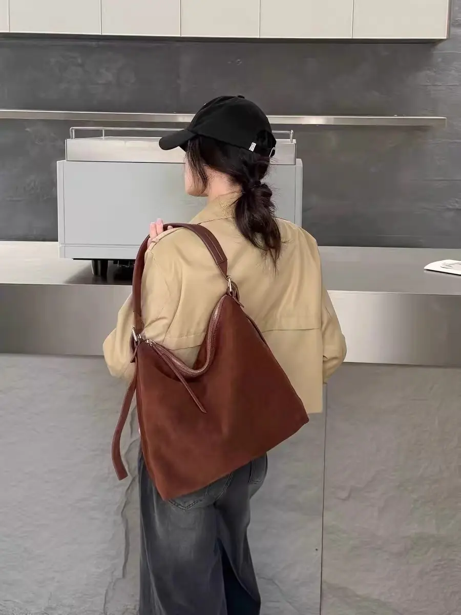 Womens Stylish High-Capacity Commuter Shoulder Bag - 图片 7